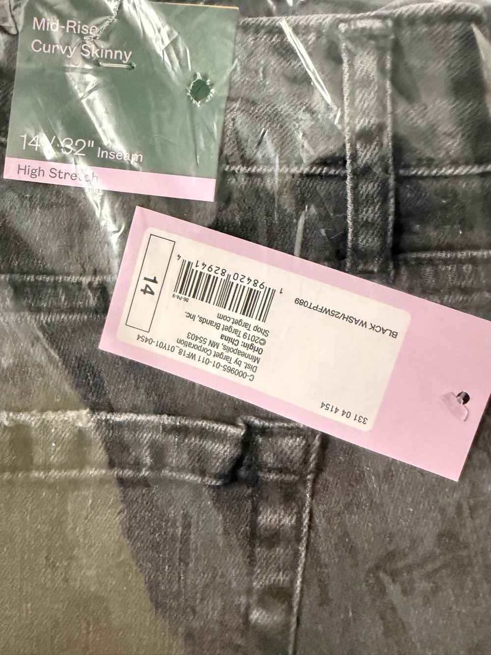Mid-Rise Curvy Skinny Jeans - Black Wash size 14 nwt